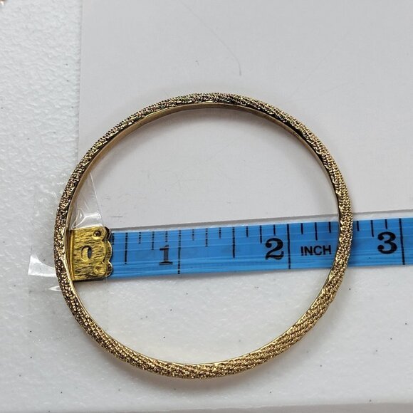 Vintage Signed LC Textured Gold Tone Metal Bangle Bracelet 7.5 In 3.8mm Wide - Picture 6 of 6